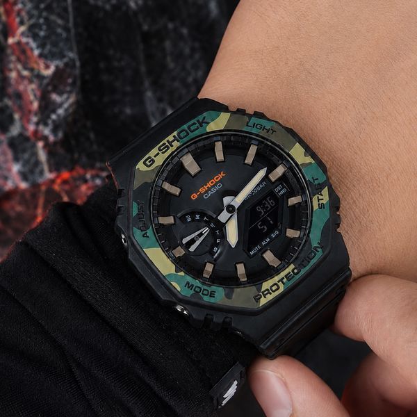Мужские часы Casio G-SHOCK GA-2100SU-1A с камуфляжным безелем и водозащитой 20 ATM 1141-0366 фото