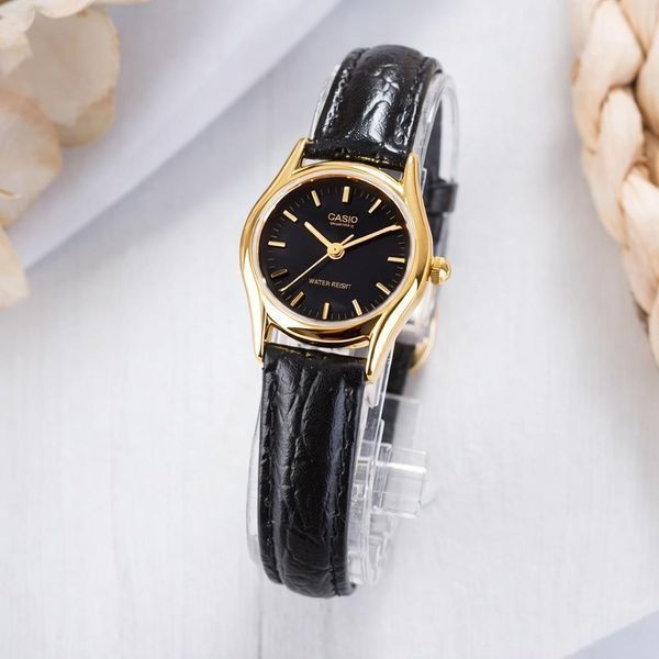 Жіночий годинник Casio LTP-1094Q-1A &mdash; класична модель із золотистим корпусом та шкіряним ремінцем 1141-0232 фото
