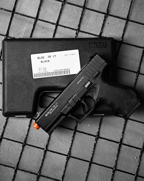 Стартовий пістолет Blow TR 17 чорний 31105 фото