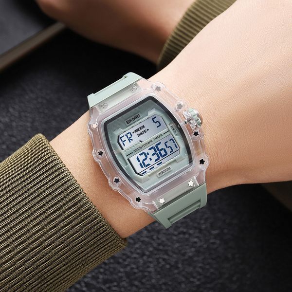 Мужские спортивные часы Skmei 2296WTGN White-Green с электронным циферблатом и водозащитой 5 ATM 1080-2518 фото