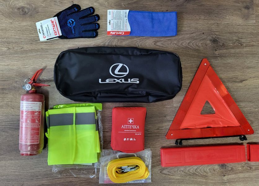 Набір автомобіліста Lexus Євростандарт 8 одиниць ЄС1.8-Lexus фото