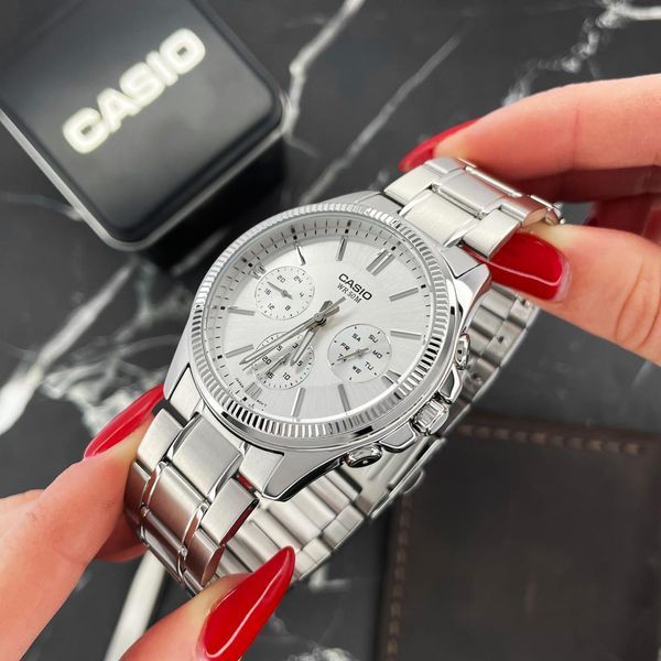 Чоловічий годинник Casio MTP-1375D-7A &mdash; класична модель з нержавіючої сталі та мінеральним склом 1141-0054 фото