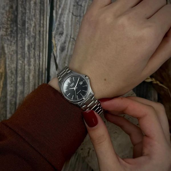 Жіночий годинник Casio LTP-1183A-1A &mdash; класична модель зі сталевим браслетом та чорним циферблатом 1141-0157 фото