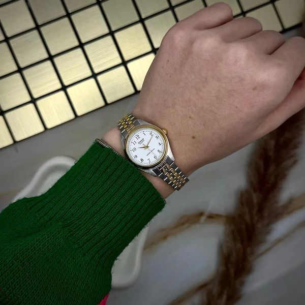 Жіночий годинник Casio LTP-1129G-7B &mdash; Класична модель з мінеральним склом та японським механізмом 1141-0300 фото